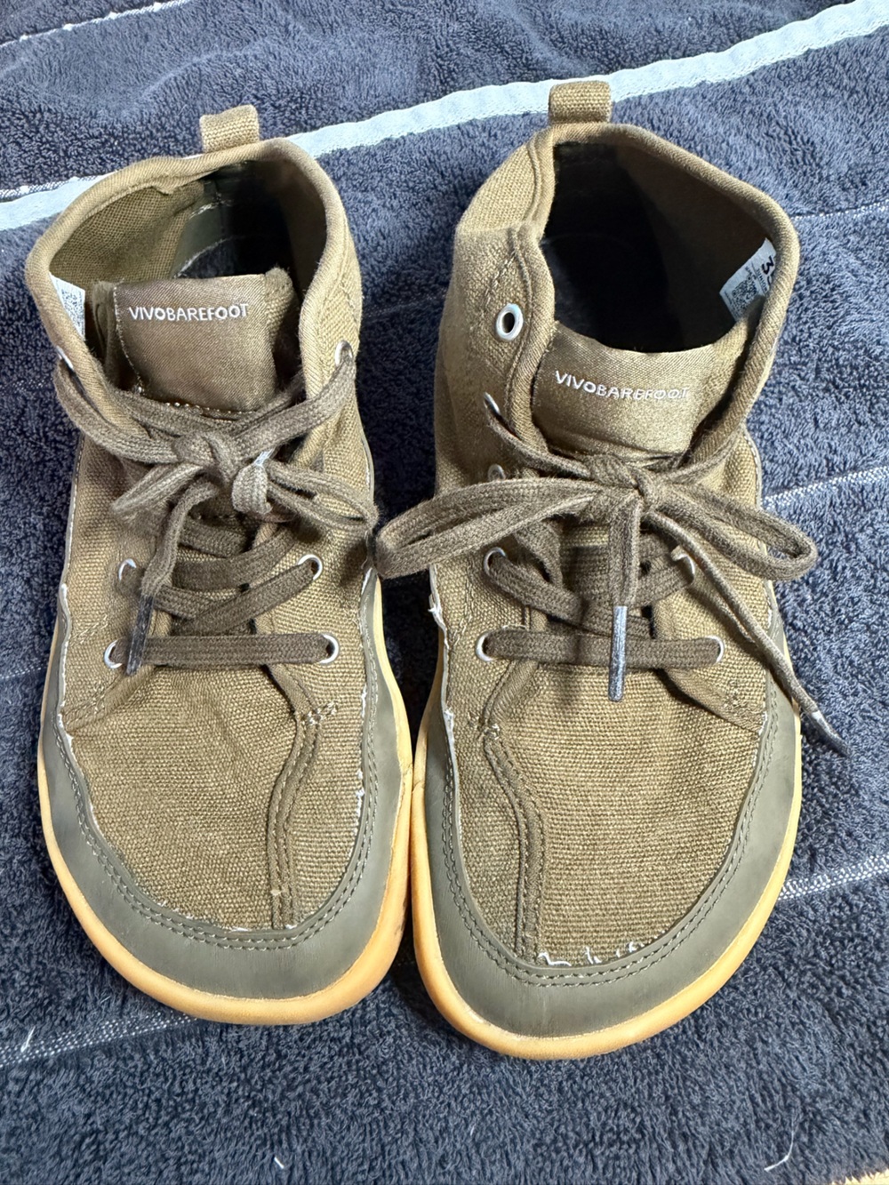 Vivo barefoot women’s low top canvas lace up sneakers green US 5 / EUR 35